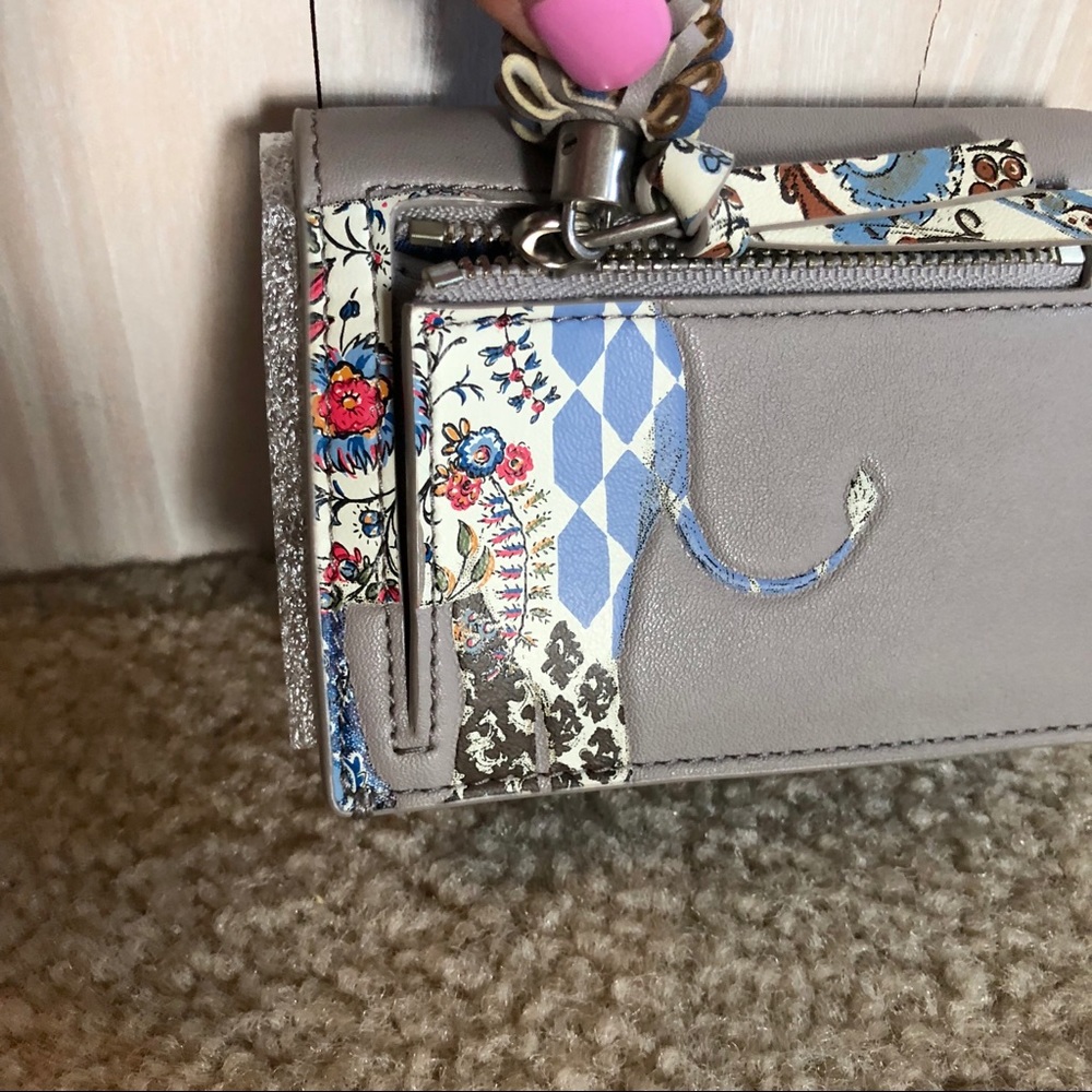 Tory Burch elephant wallet - Picture 2 of 8